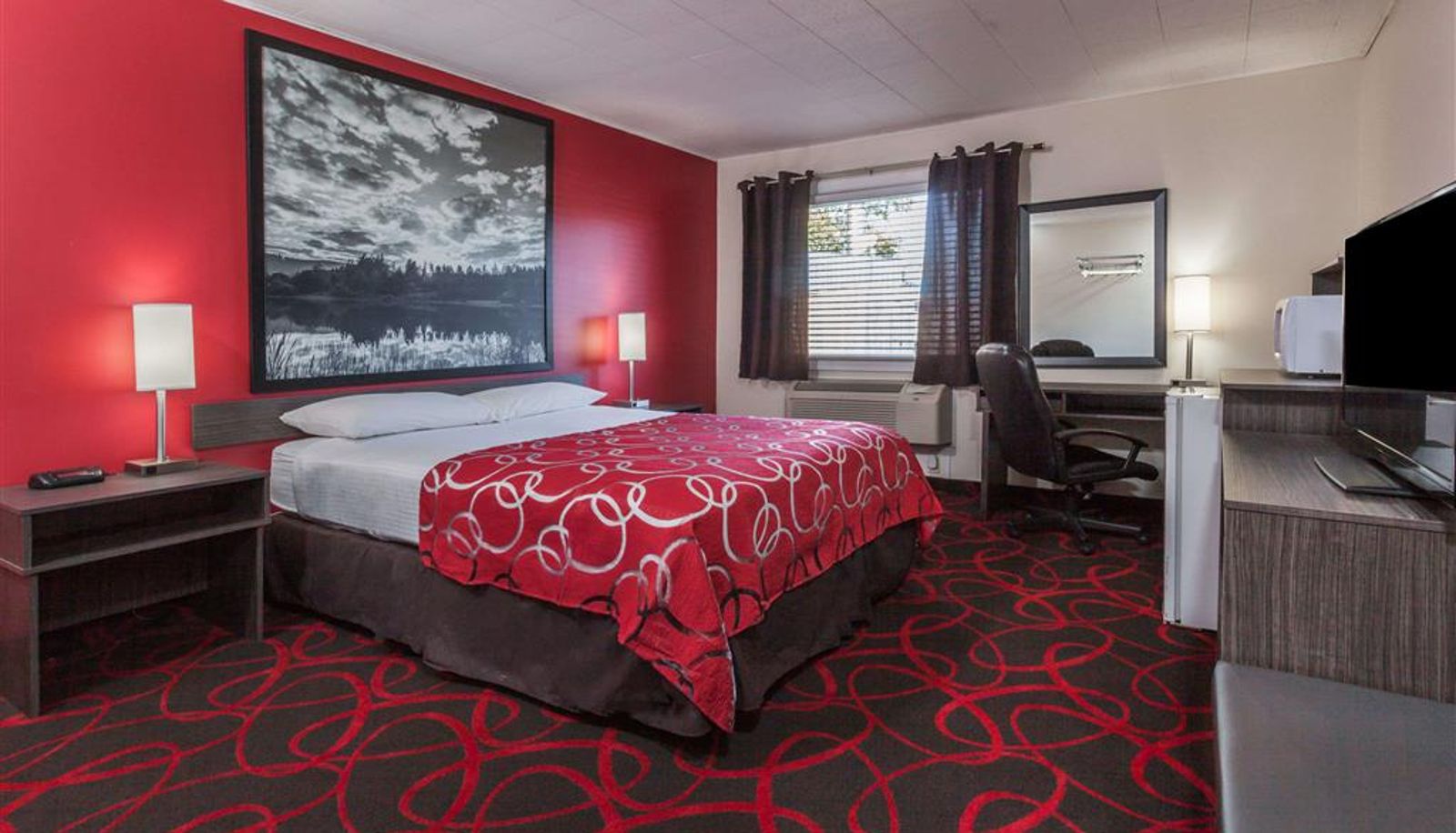 Room - Super 8 by Wyndham Kirkland Lake