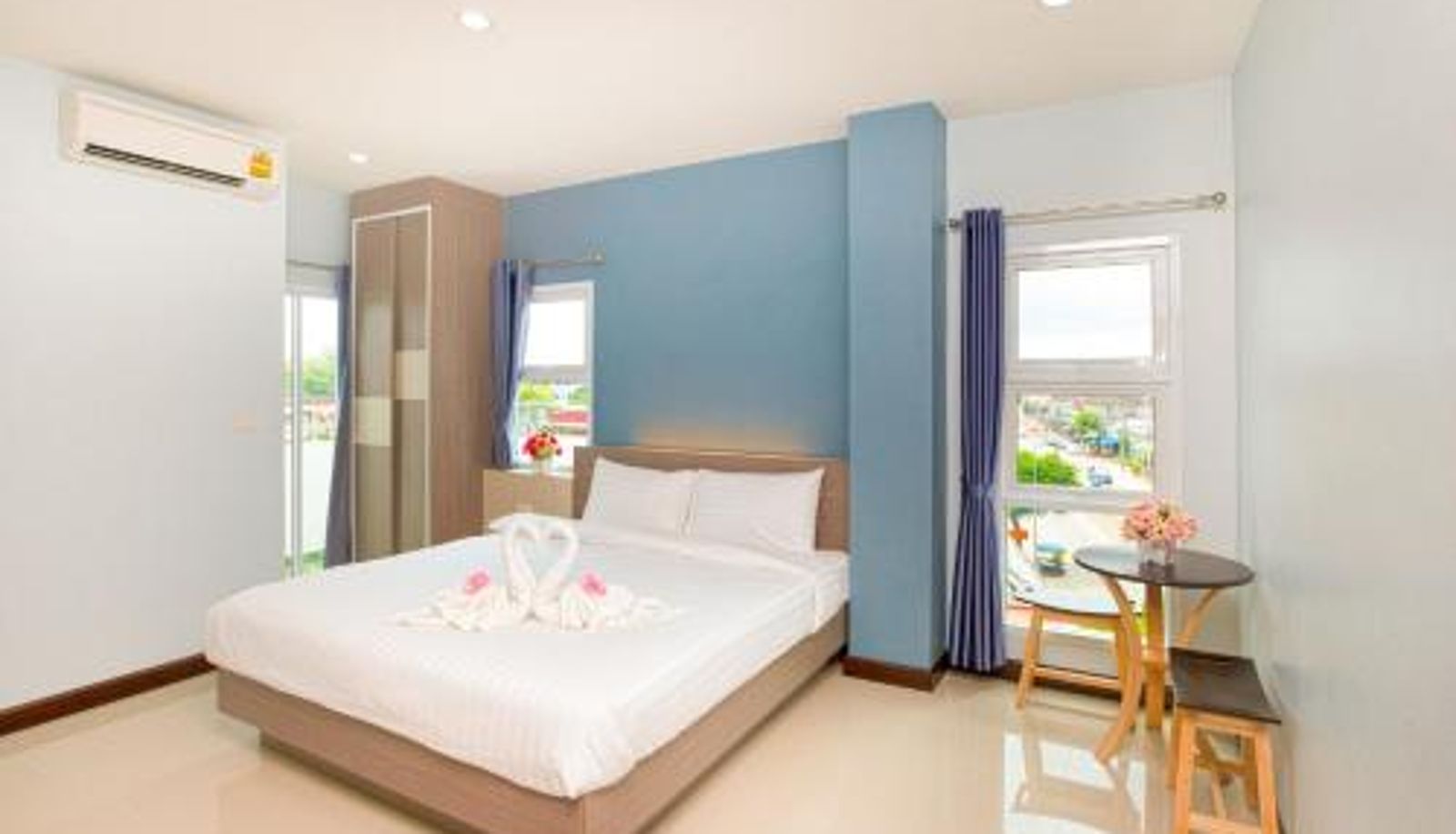 Info - Je T'aime Hotel