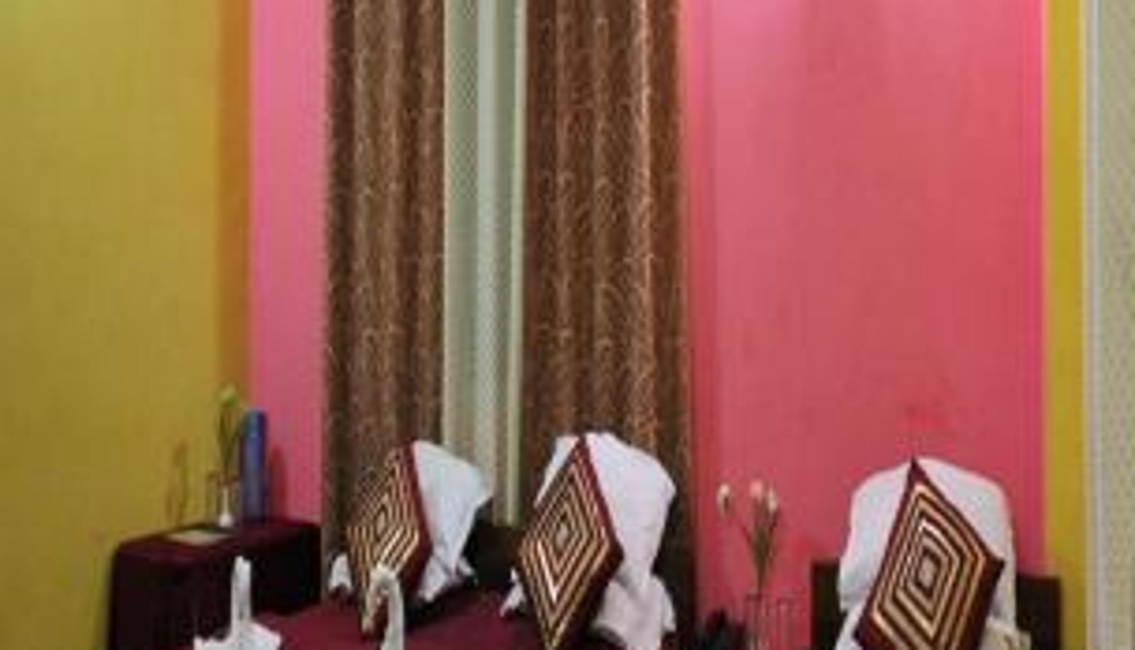 Room - StayApart - Sikkim Regency