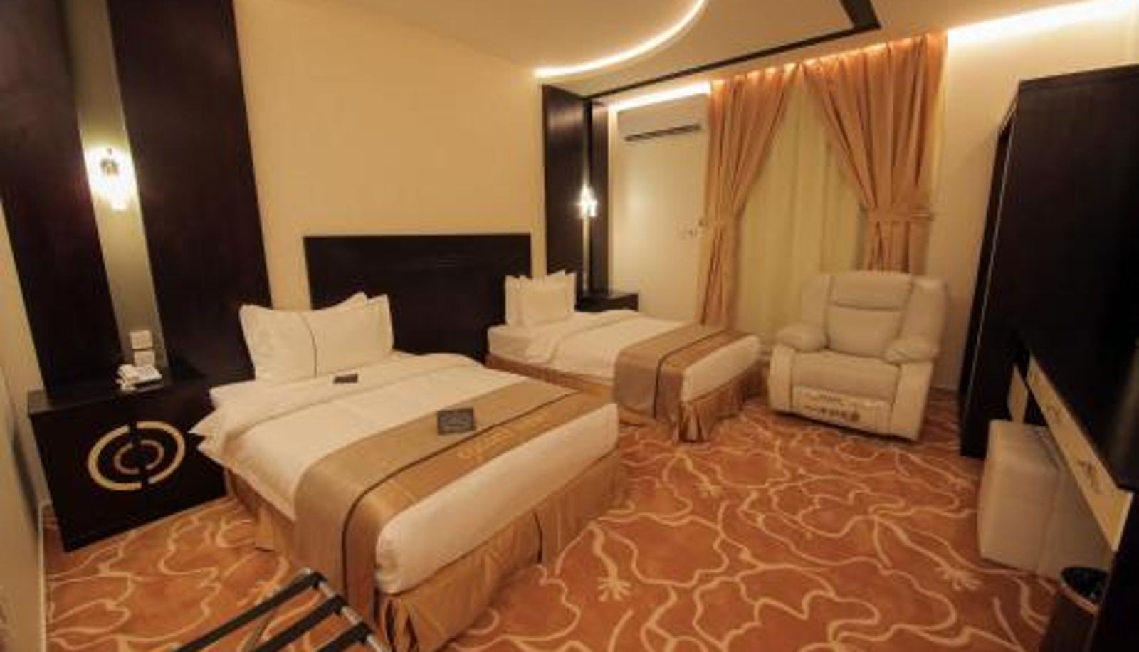 Room - فندق جولدن نايت Golden Night Hotel