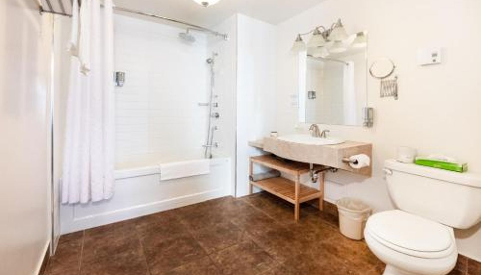 Bathroom - Auberge Sous les Arbres