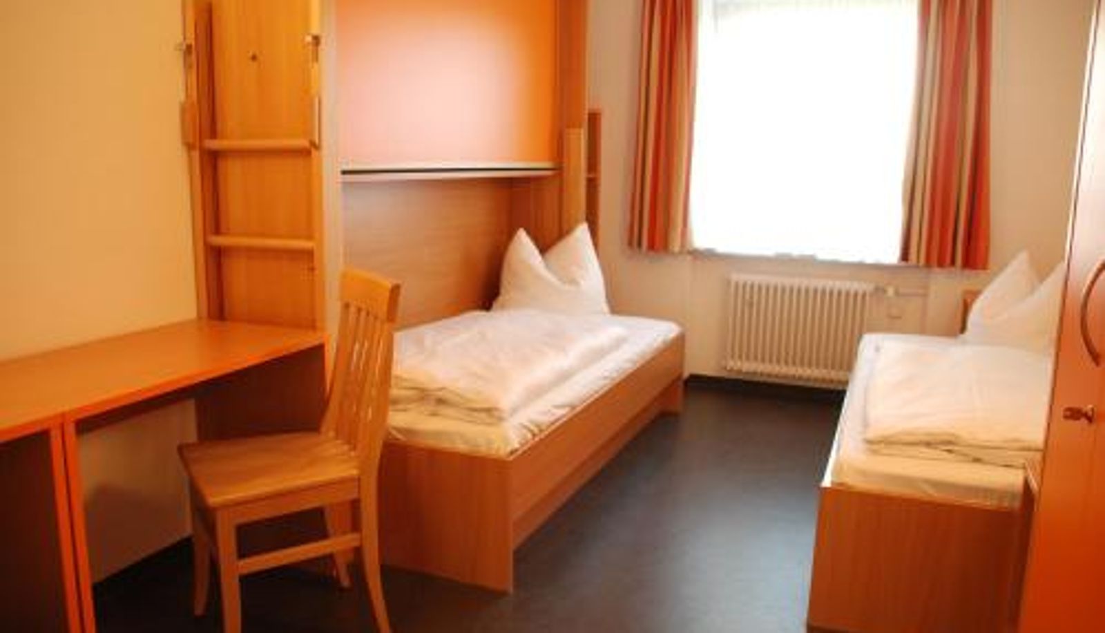 Habitación - Ausbildungshotel St. Theresia