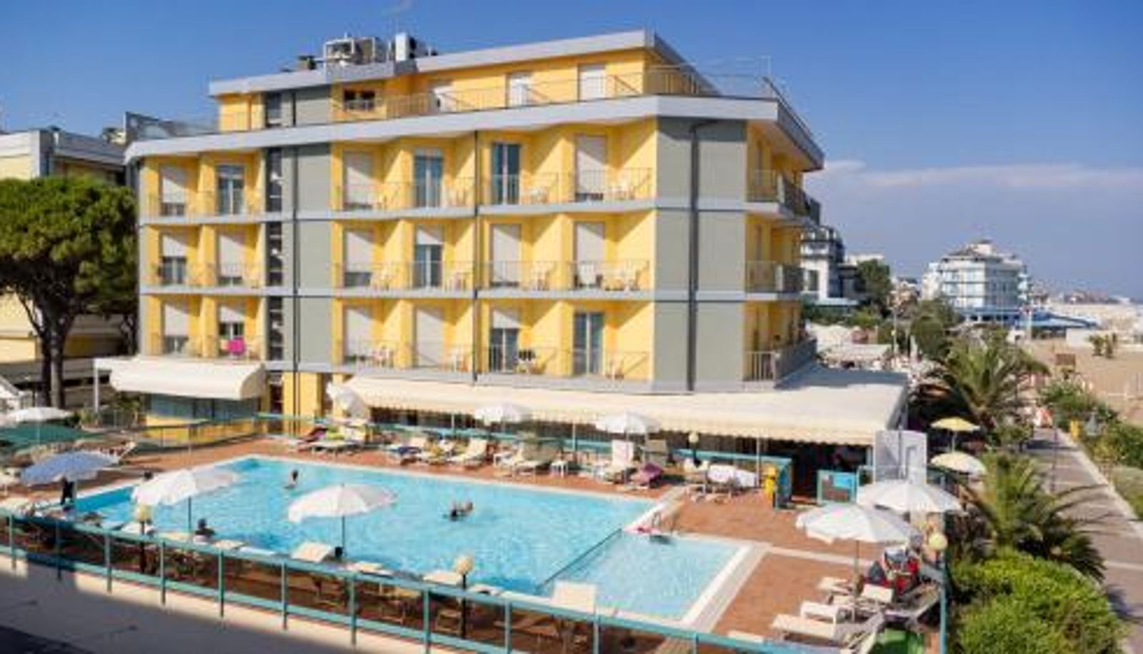 Pool - Hotel Touring