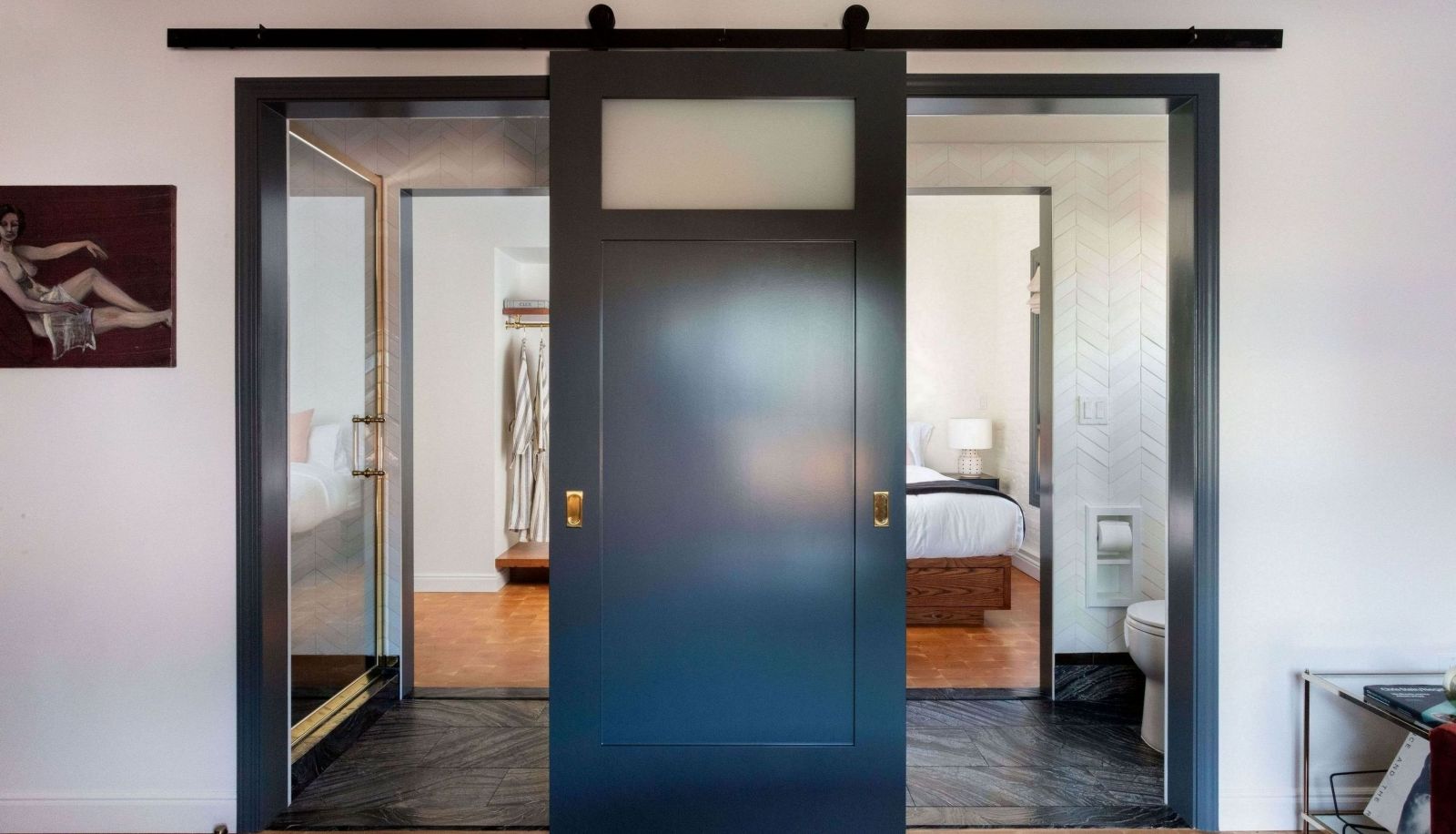 Room - Gold Diggers Hotel
