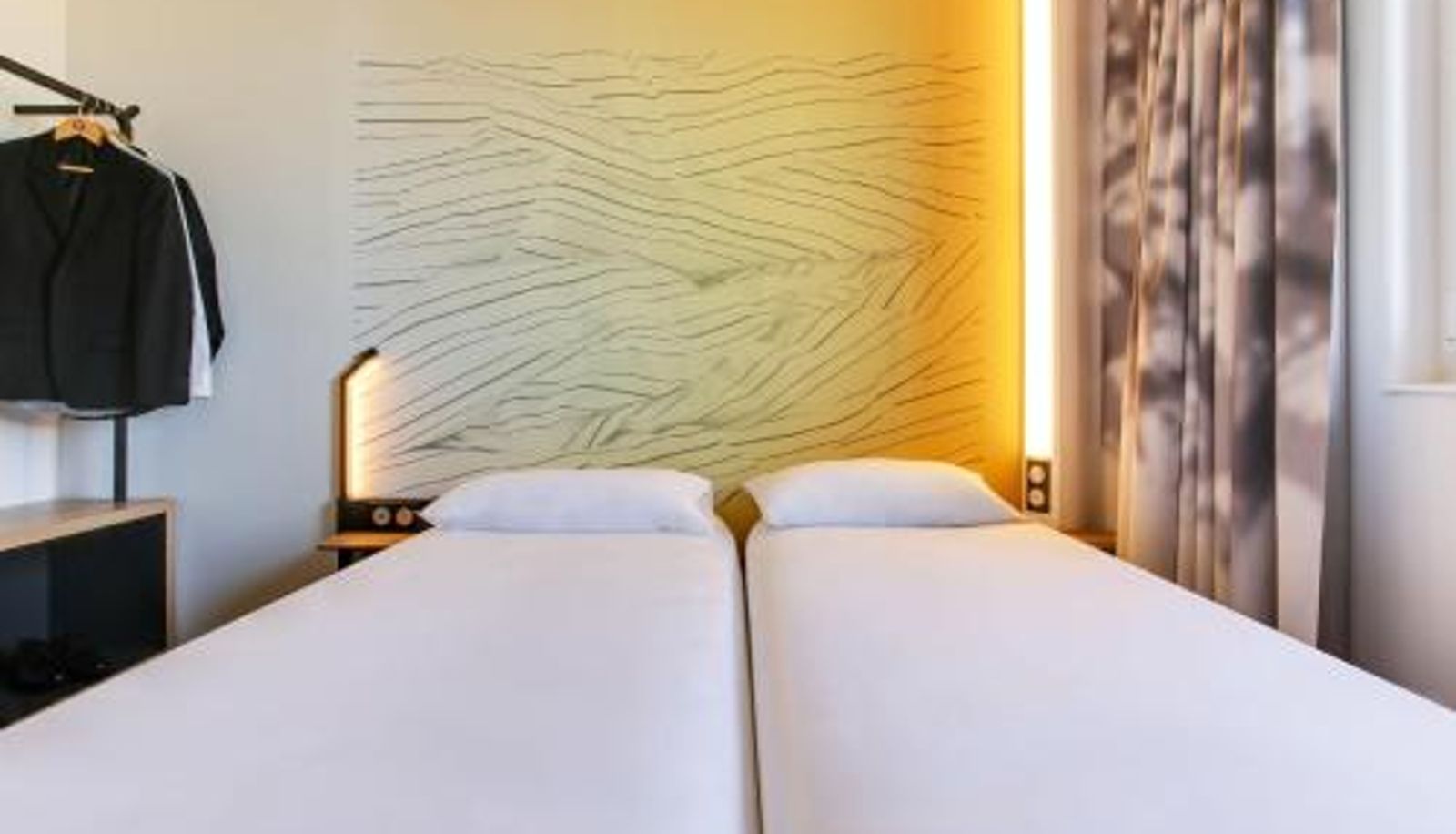 Kamer - B&B HOTEL Reims Croix Blandin