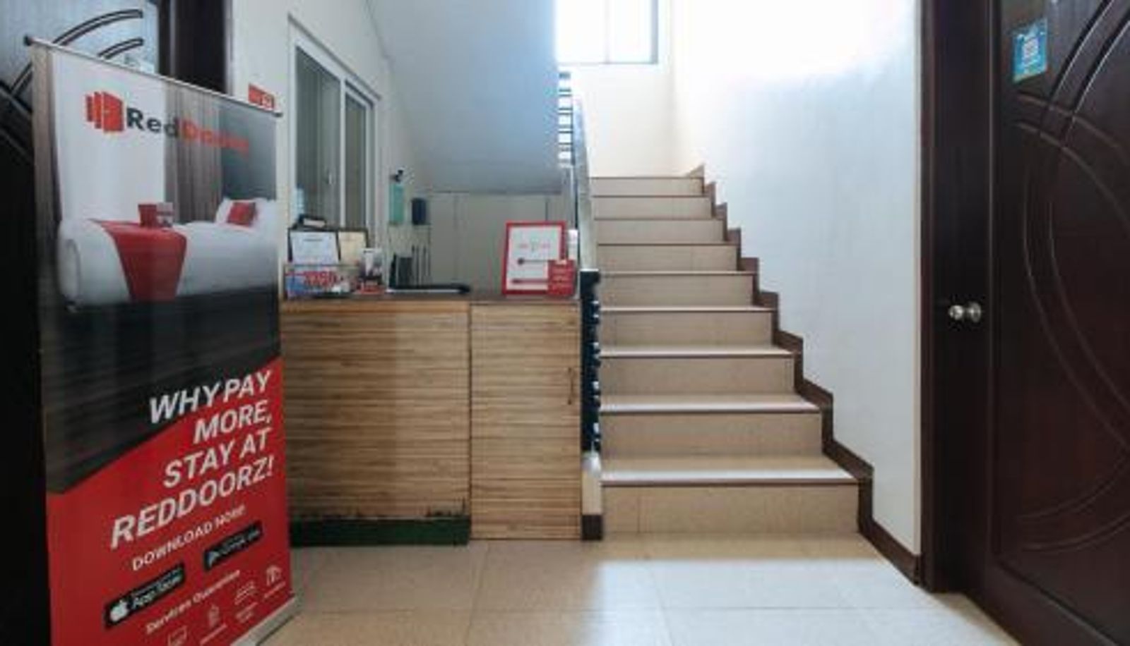 Info - RedDoorz @ Golite Washington