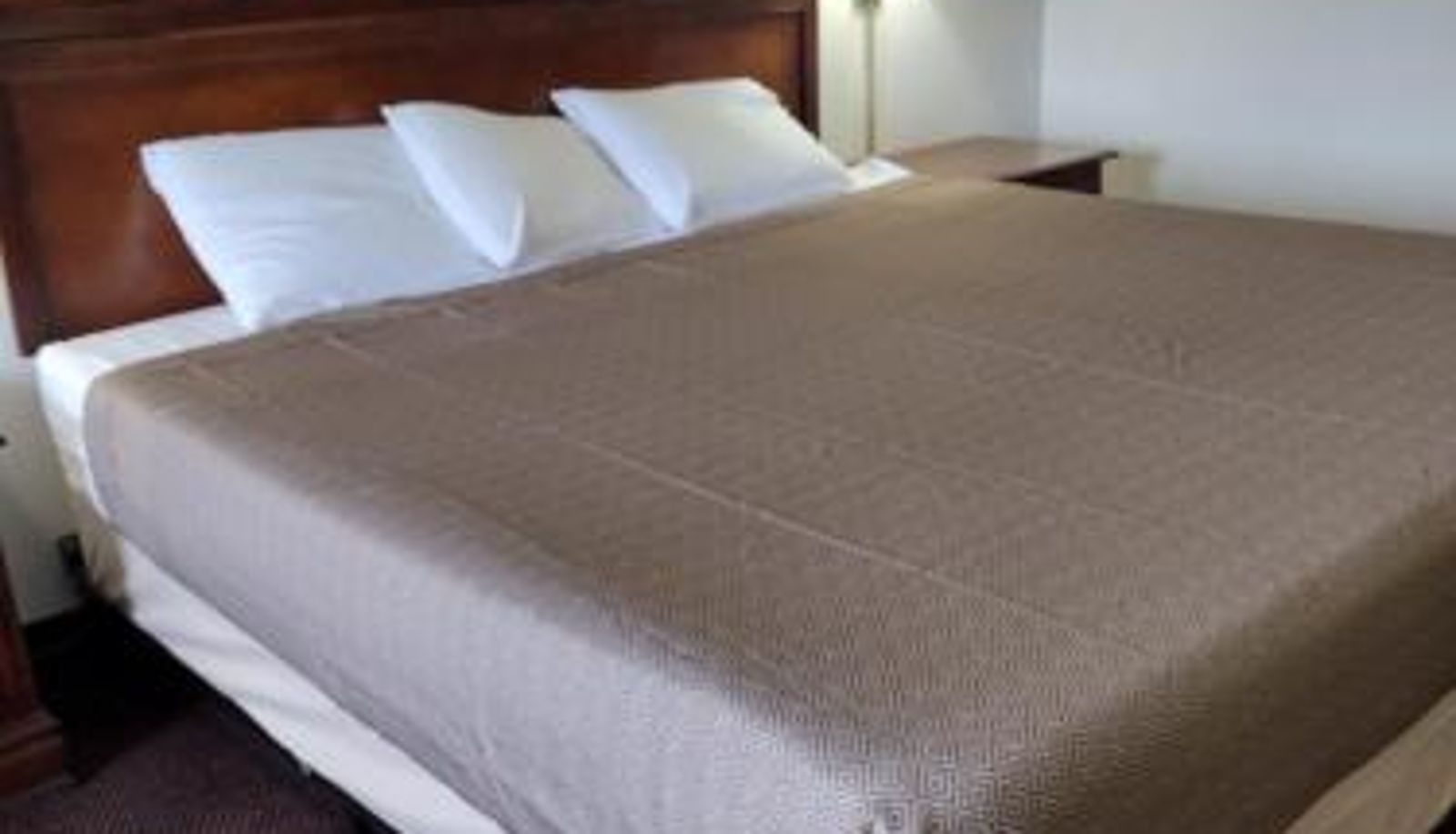 Info - Hoosier Inn- Portland