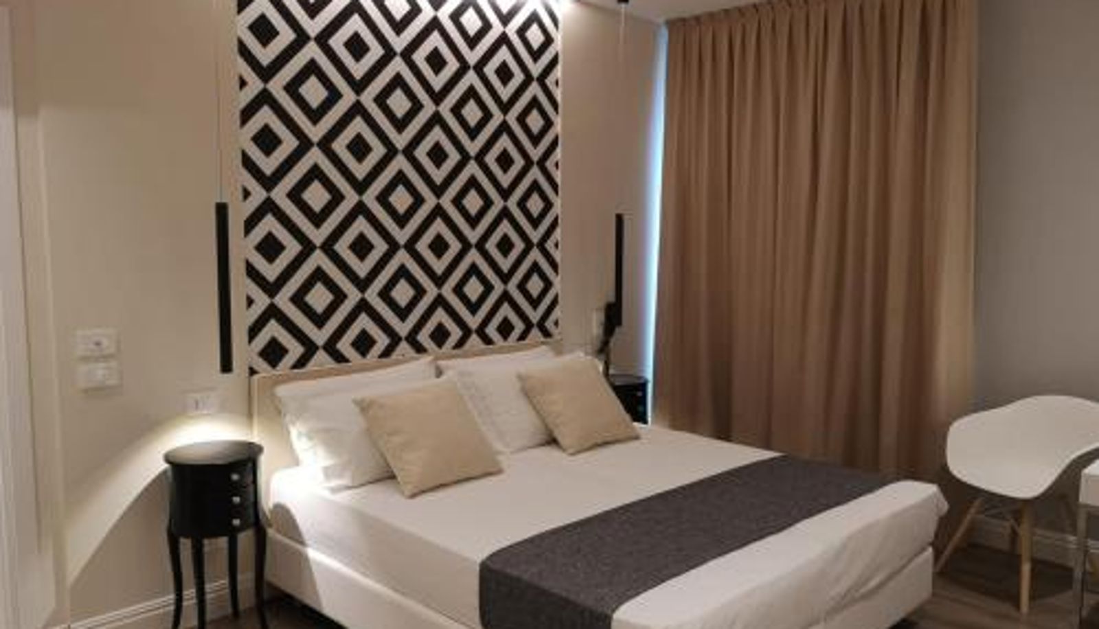 Camera - Luxmarì Hotel & Spa