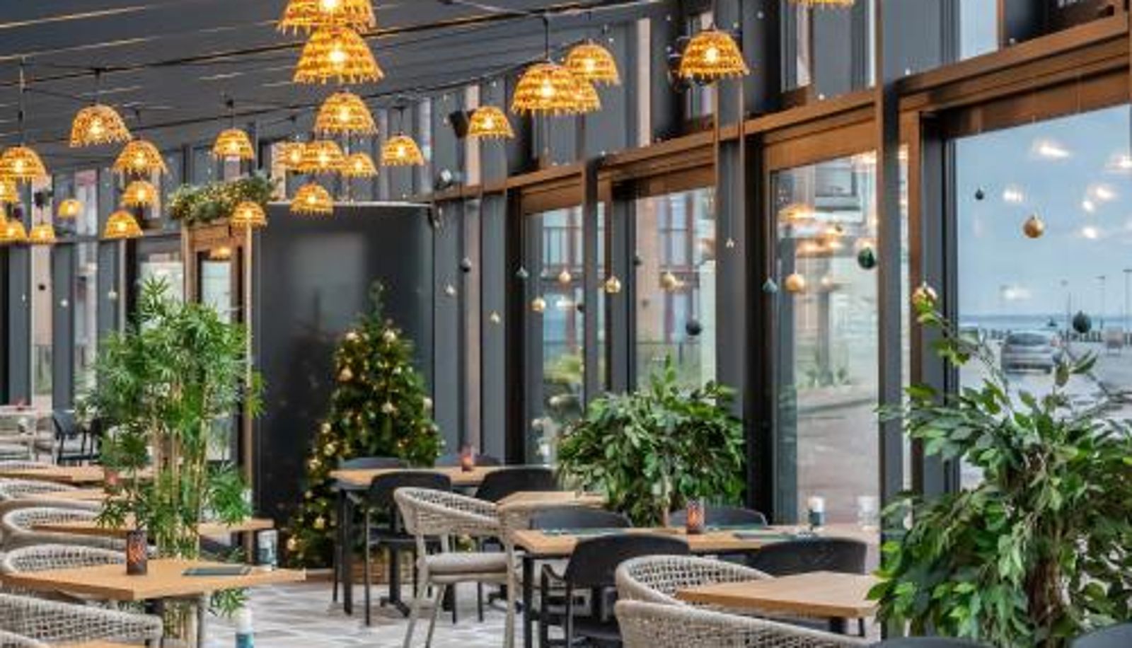 Breakfast room within the restaurant - Suites Boulevard 17