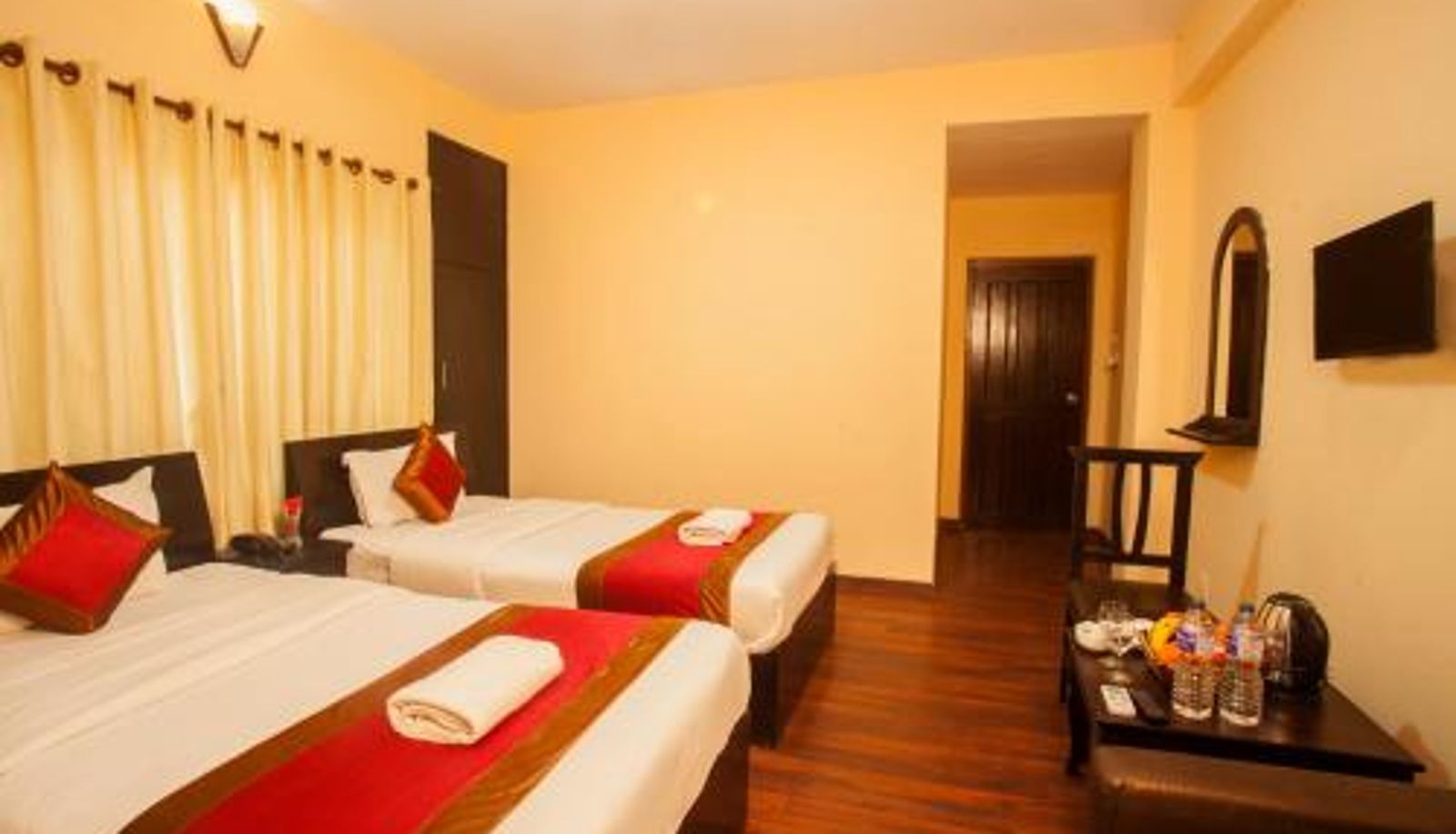 Room - Hotel Dream City