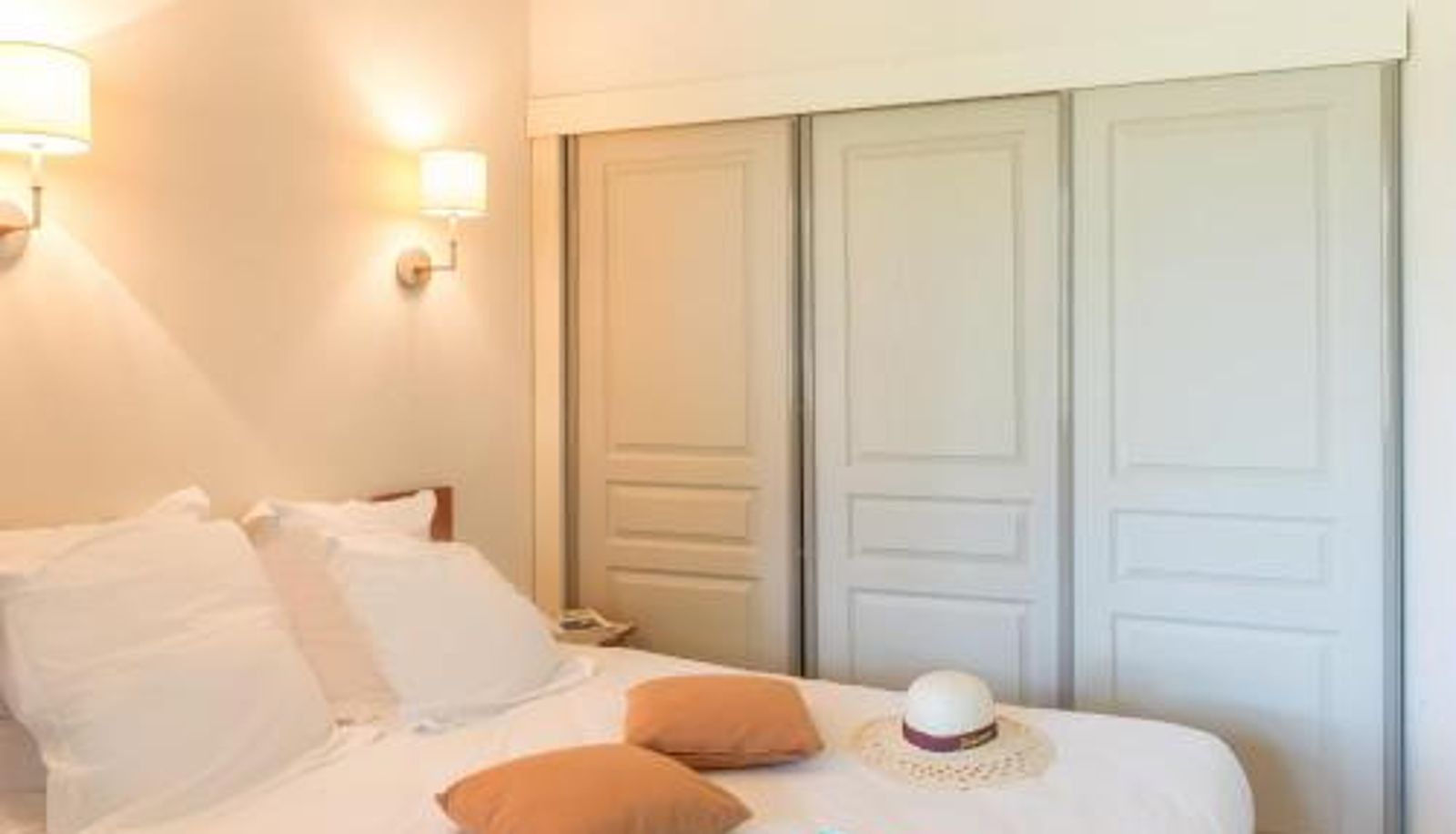 Dreibettzimmer - SOWELL HOTELS Ardèche
