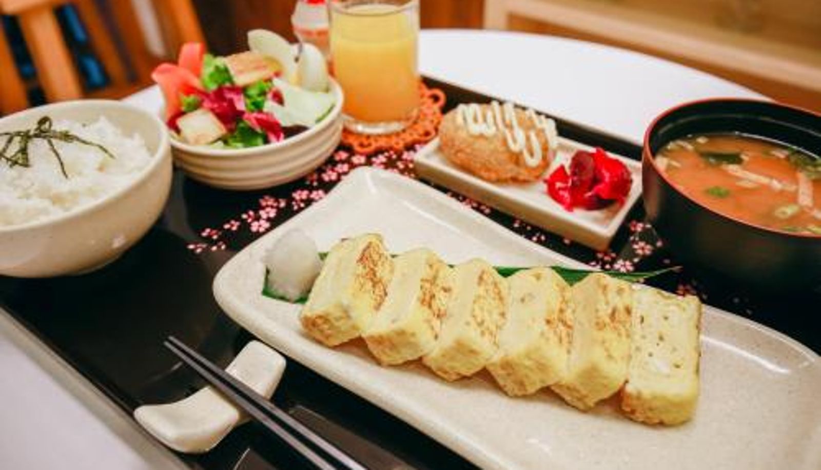 Frühstücksraum innerhalb des Restaurants - MOMIZI Hotel HAI PHONG