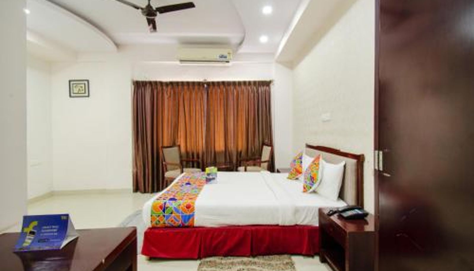 Zimmer - FabHotel Oriental Suites III
