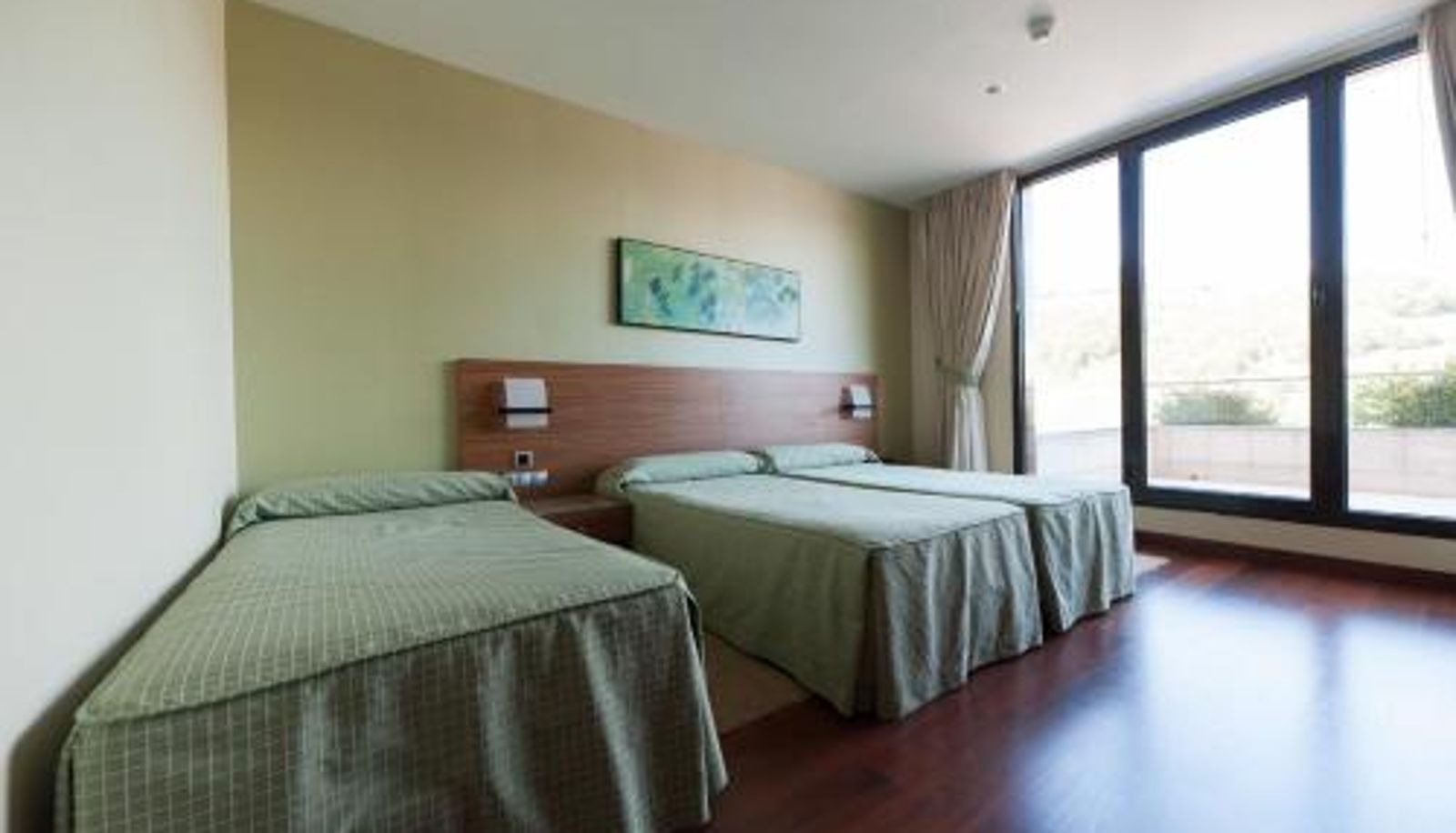 Dreibettzimmer - Hotel Restaurante Canzana