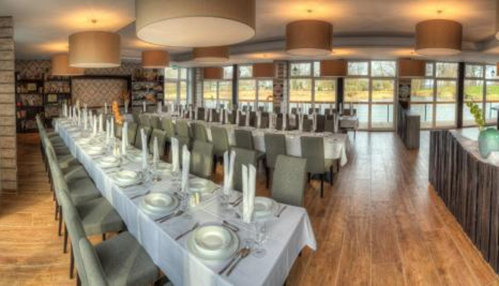 Sala de desayunos dentro del restaurante - Hotel Alte Fischerkate