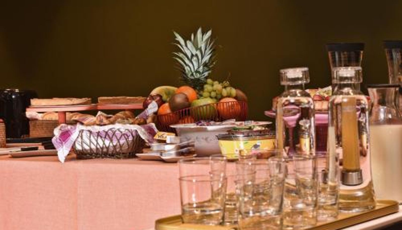 Frühstücksraum innerhalb des Restaurants - Hotel Maison Ducal
