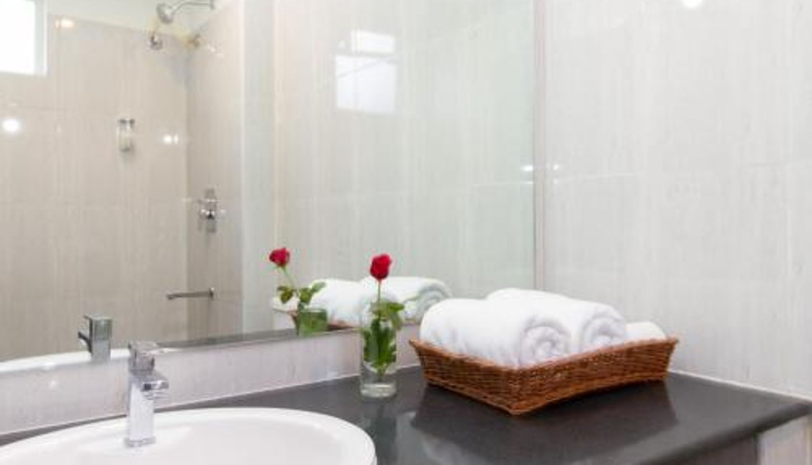 Zimmer - Sanctum Suites Whitefield Bangalore