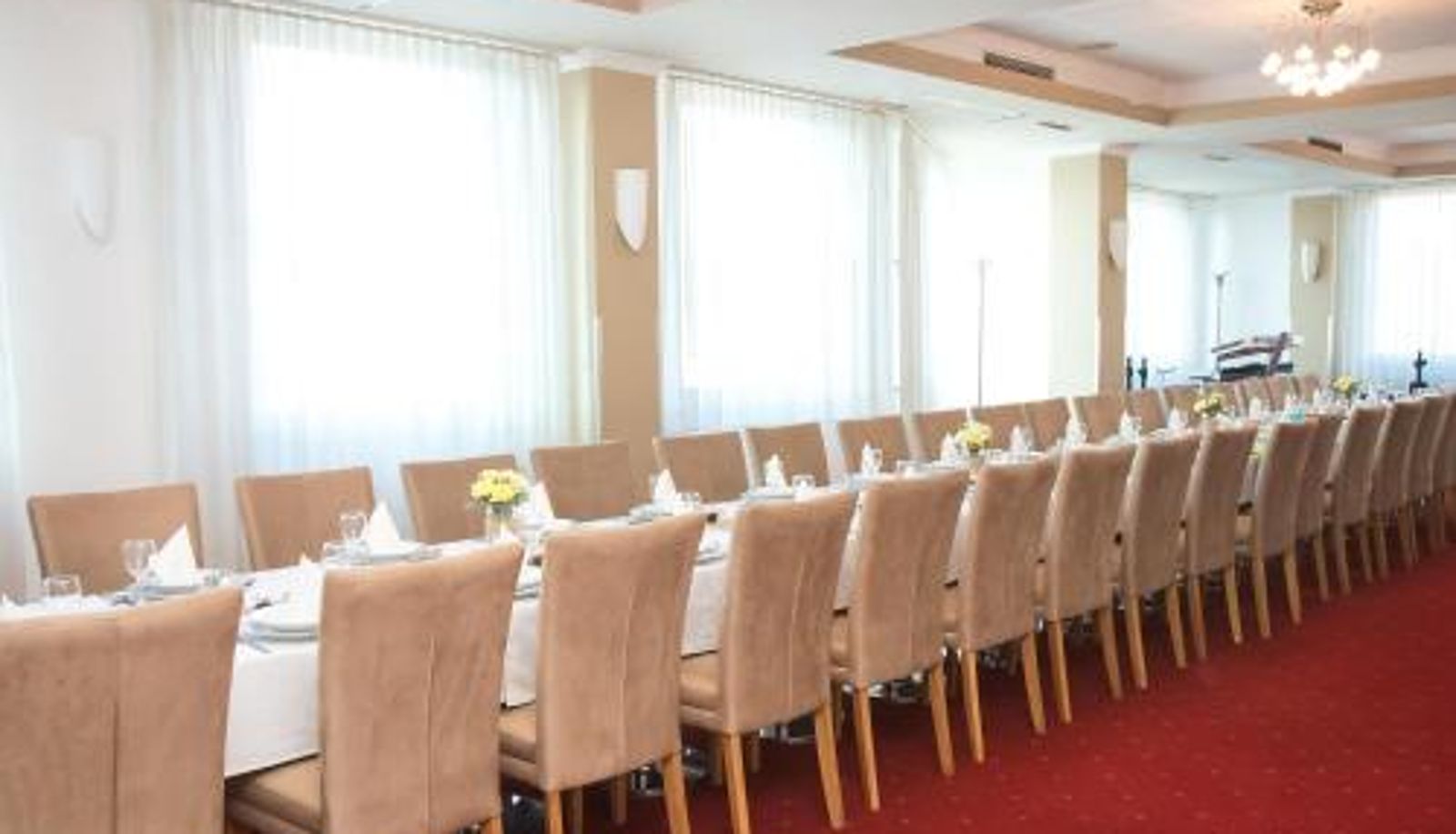 Breakfast room within the restaurant - Hotel CITY