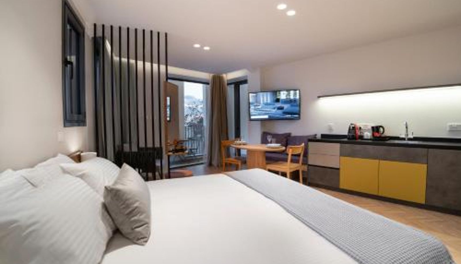 Zimmer - Alinea Suites Limassol Center