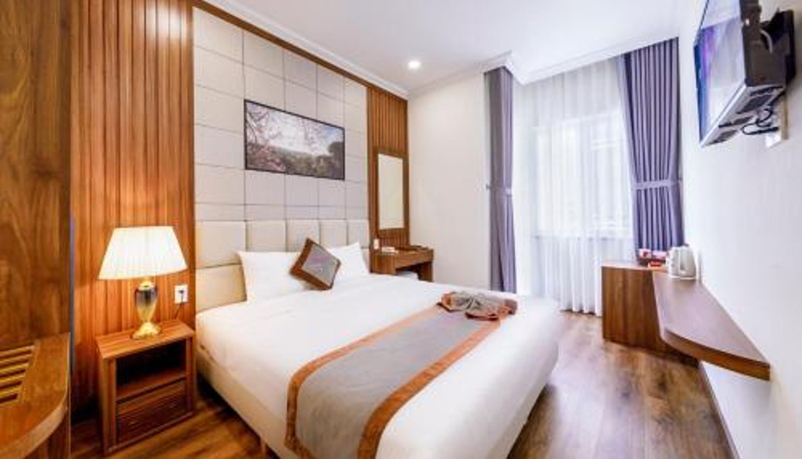Info - Wisteria Hotel Dalat