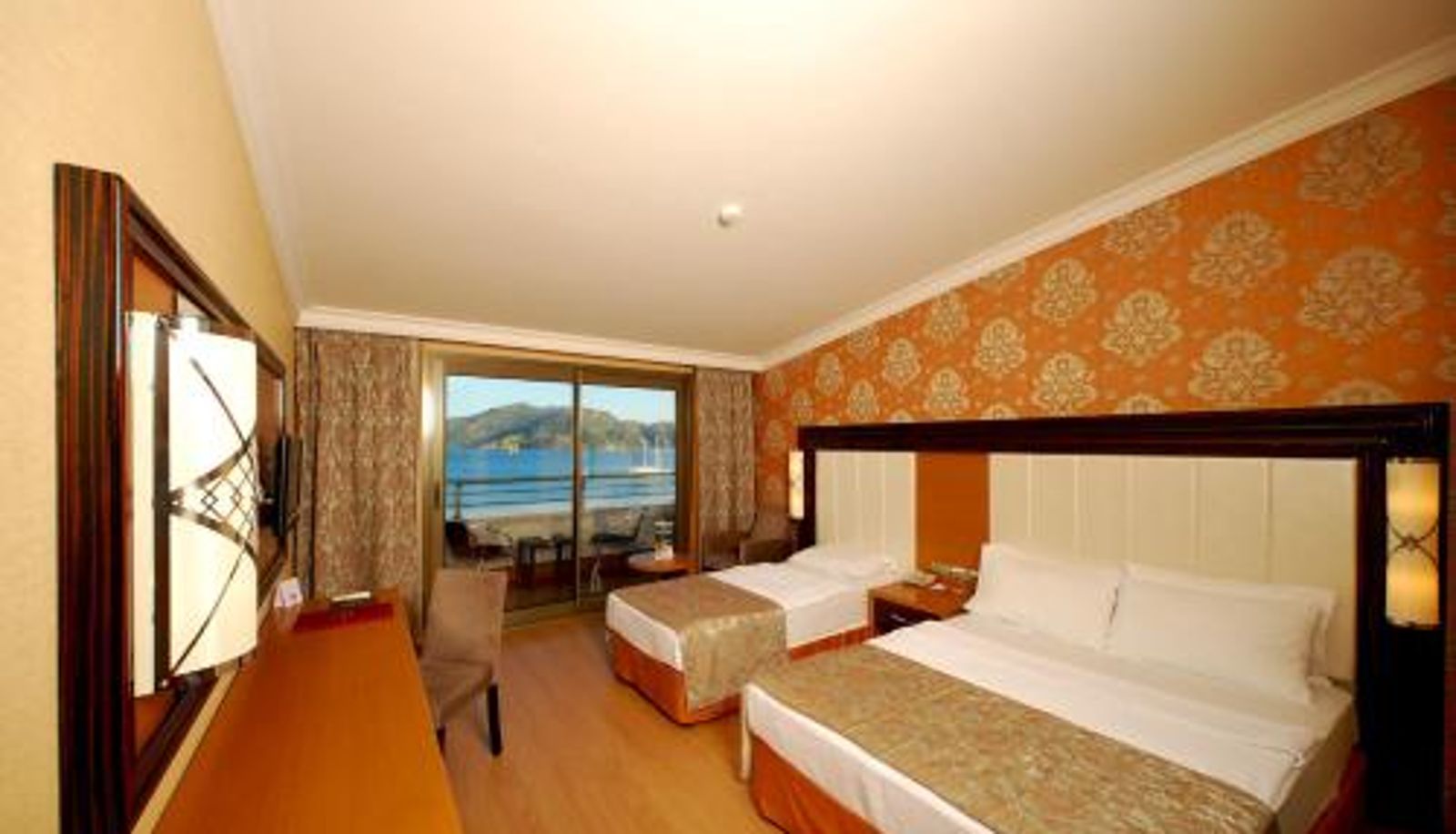 Dreibettzimmer - Golden Rock Beach