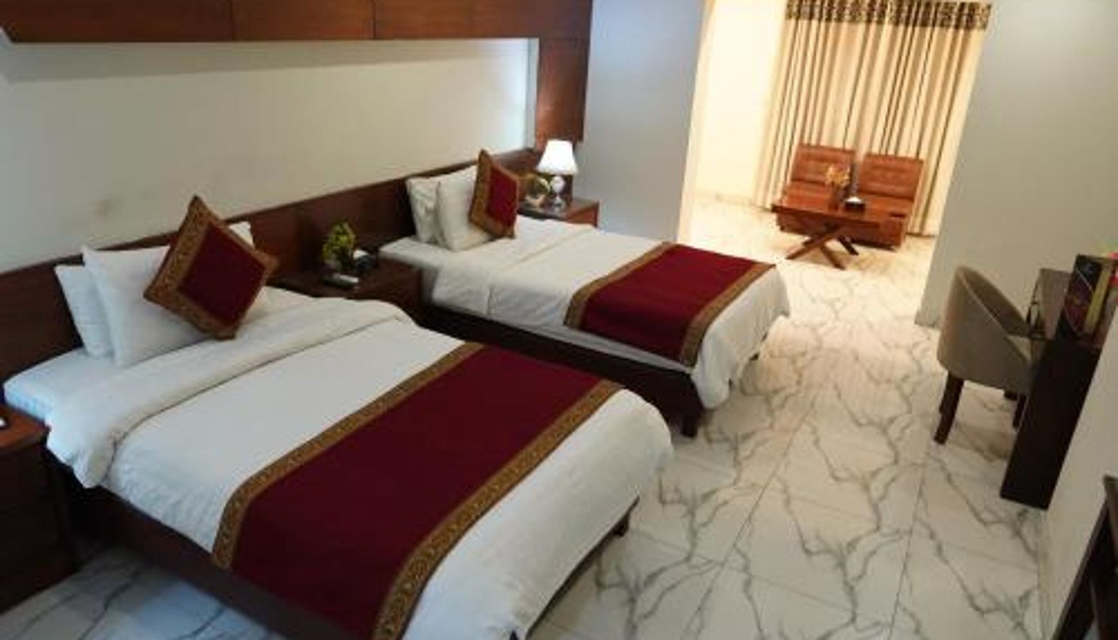 Zimmer - Grand Millennium Hotel