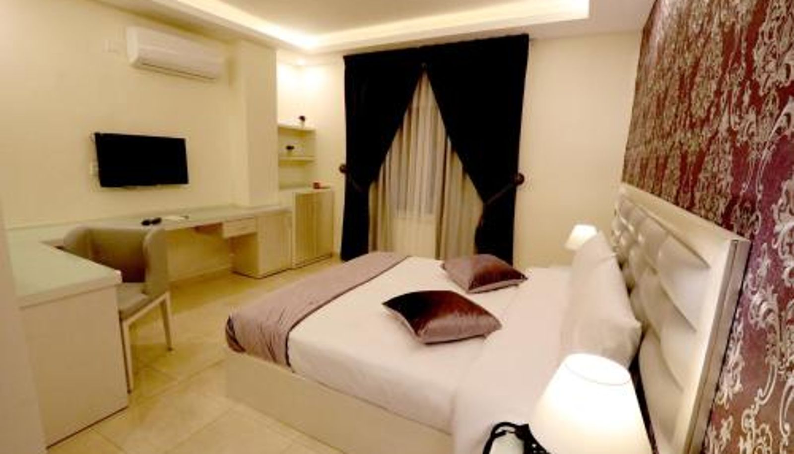 Info - Beirut Hotel 1