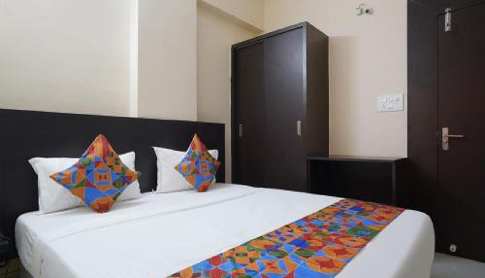 Info - Gachibowli FabHotel Serenity - Nr AIG Hospital