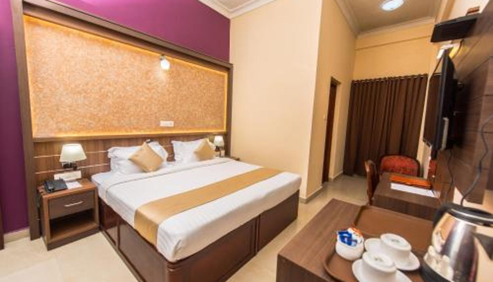 Info - Kallada Golden Hotel