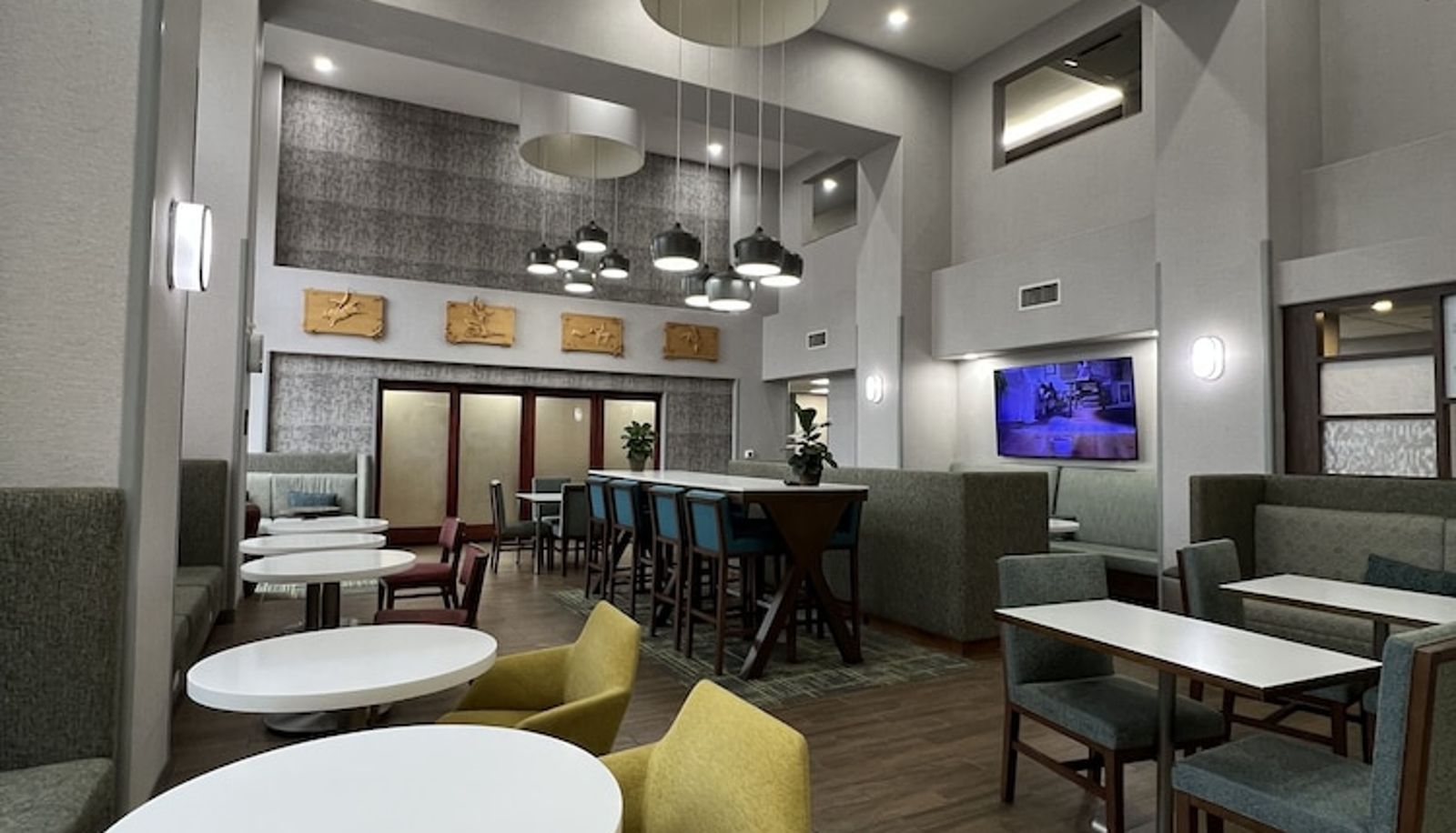Recepción - Hampton Inn & Suites by Hilton Chico