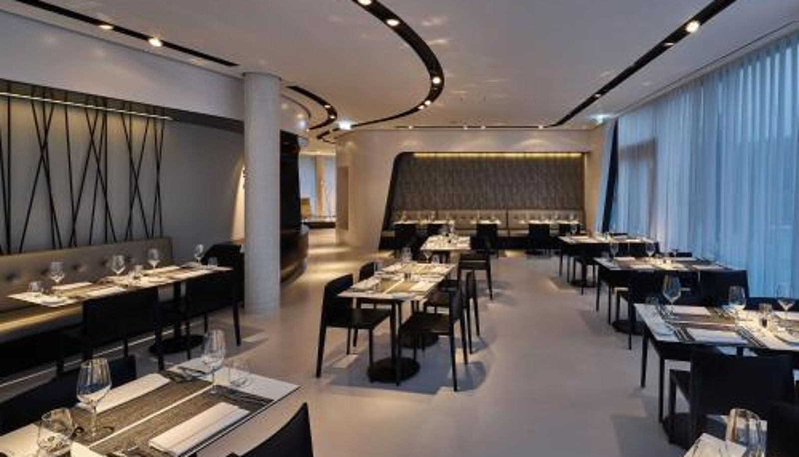Ontbijtzaal in het restaurant - Hotel Campus At Home