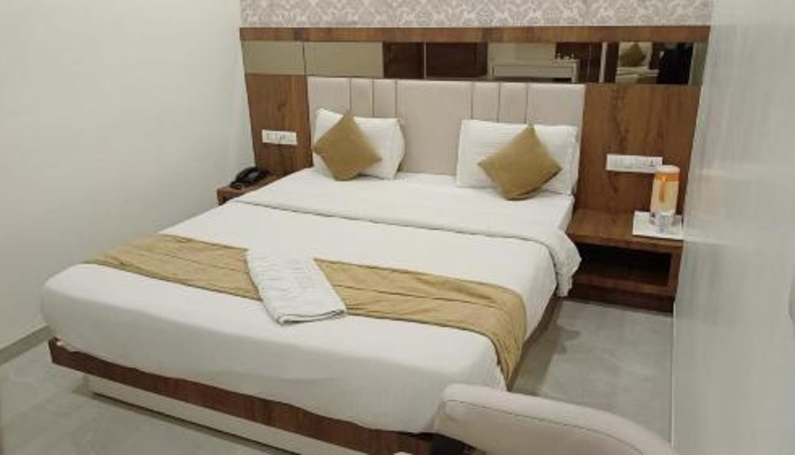 Kamer - Hotel Alka Inn