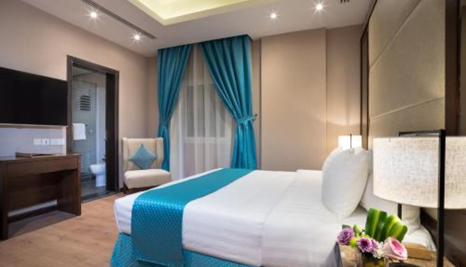 Kamer - Naviti Warwick Dammam