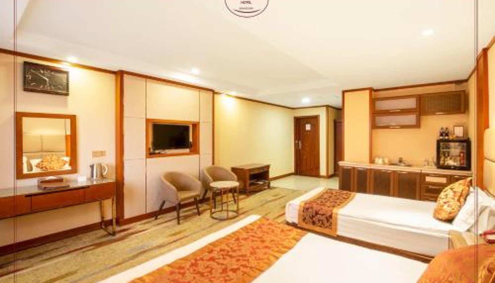 Family room - Royal House Hotel