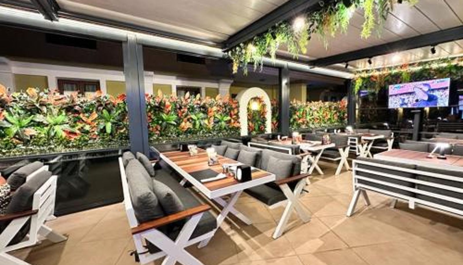 Sala de desayunos dentro del restaurante - Club Karakas Apart Otel