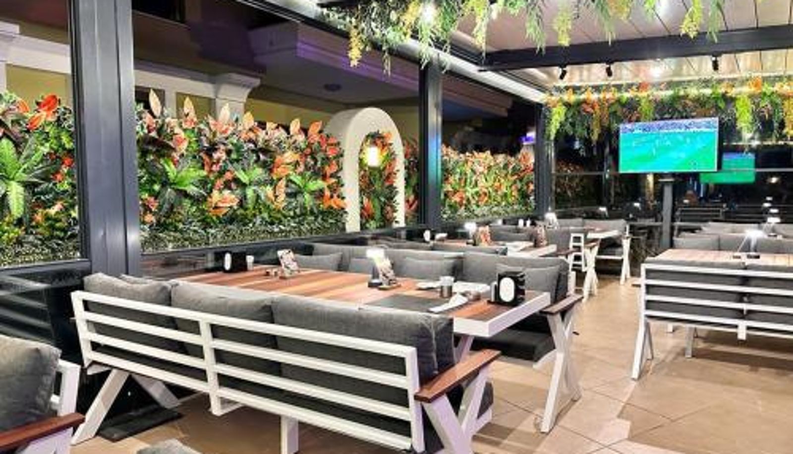 Sala de desayunos dentro del restaurante - Club Karakas Apart Otel