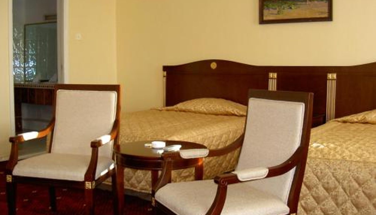 Zimmer - White House Hotel
