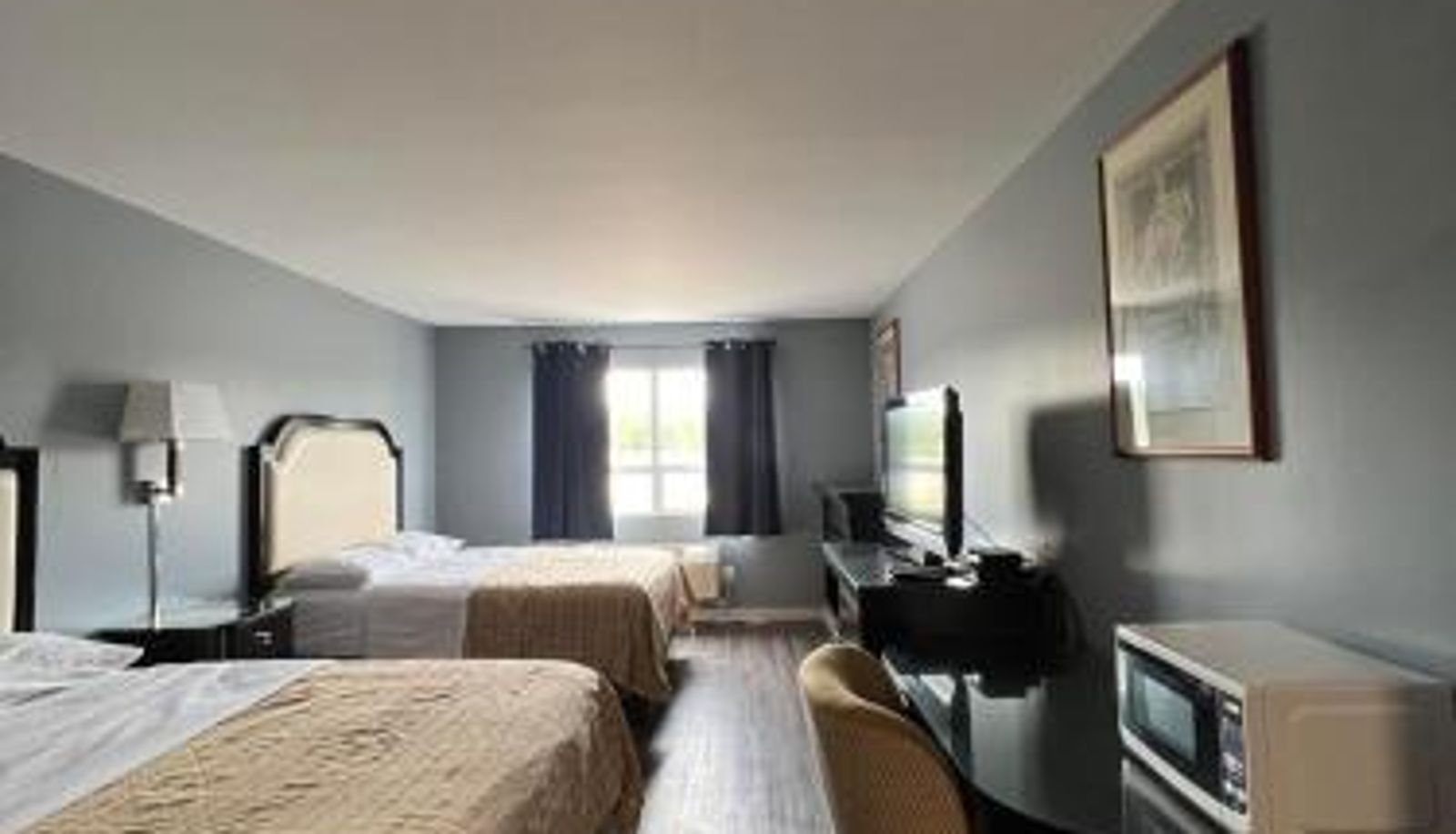 Room - HWY 17 Hotel
