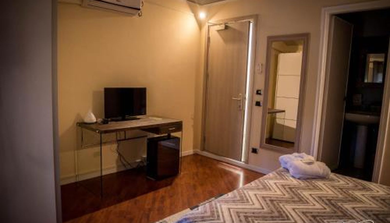 Info - Hotel Lonatino