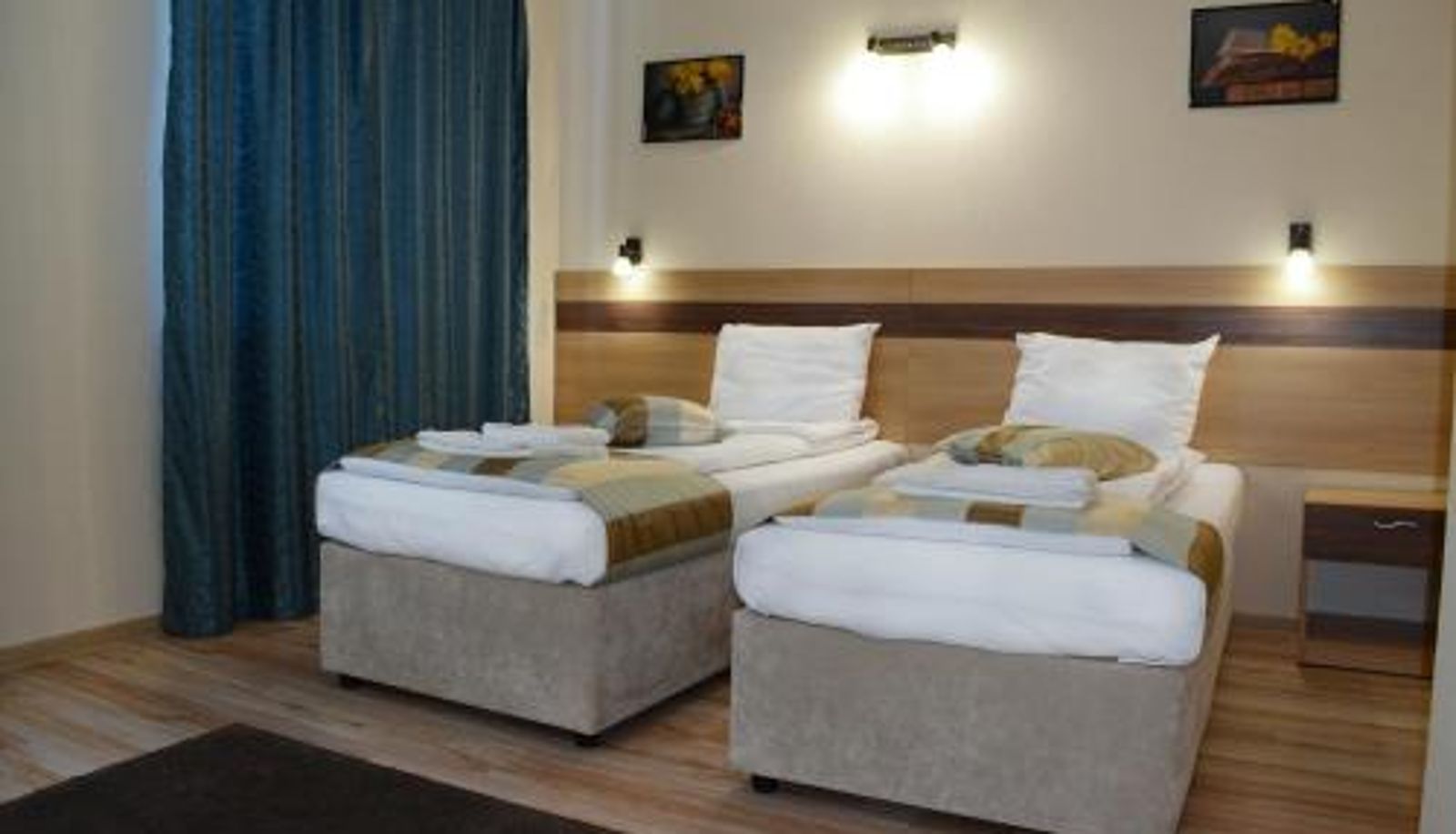 Room - City House Family Hotel & Restaurant