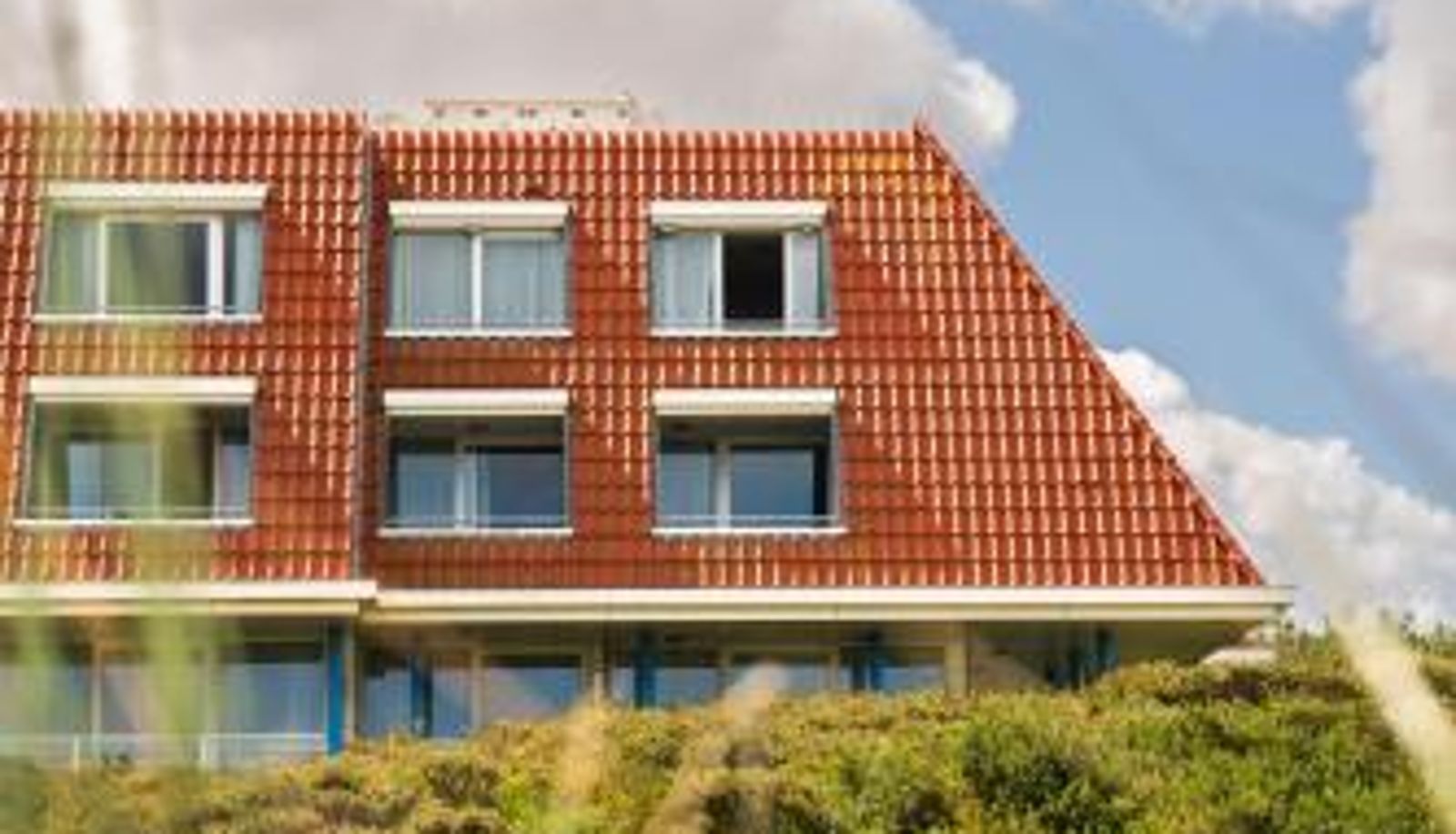 Info - Strandhotel Buren aan Zee