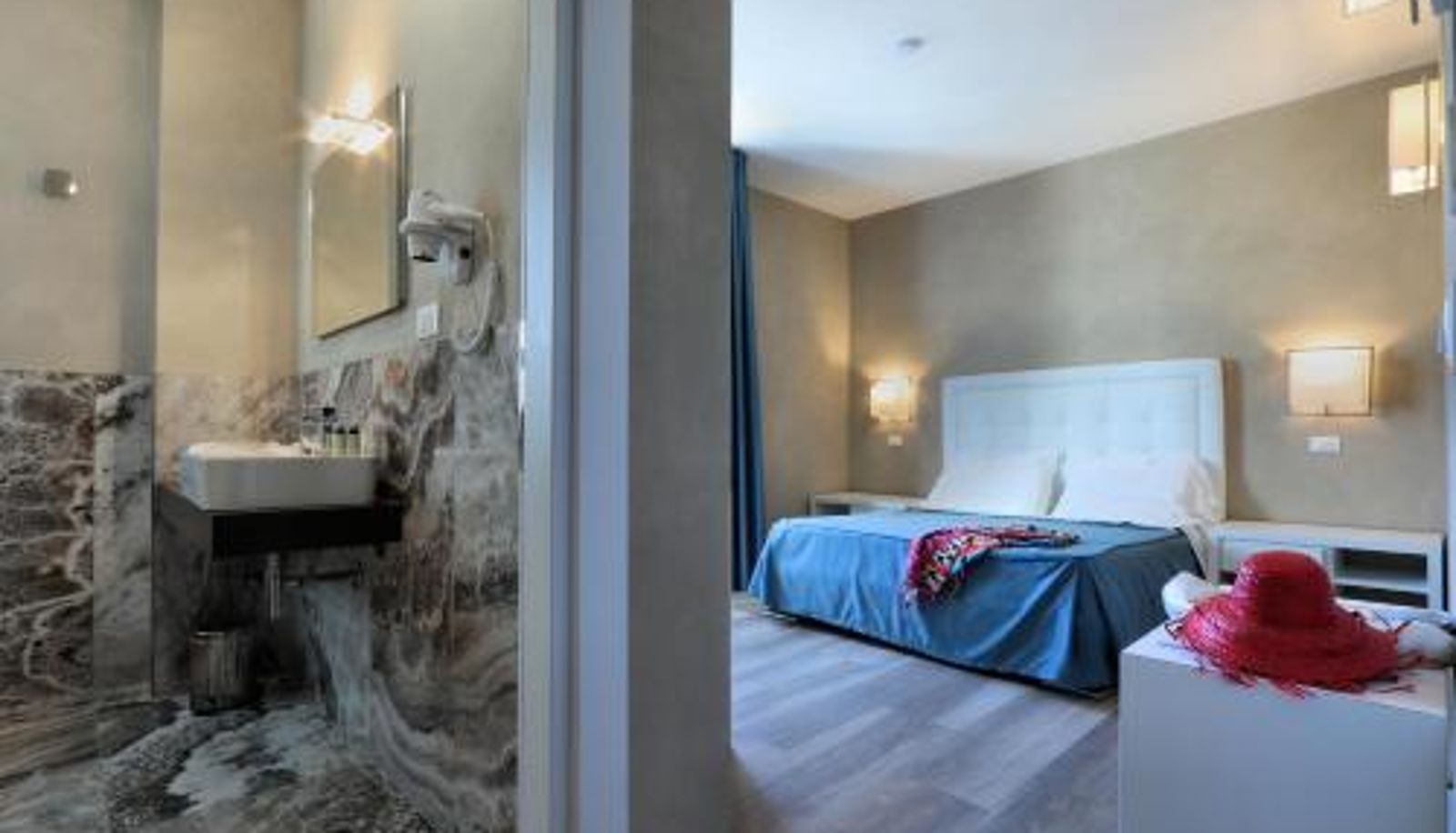 Info - Hotel Cecina Beach
