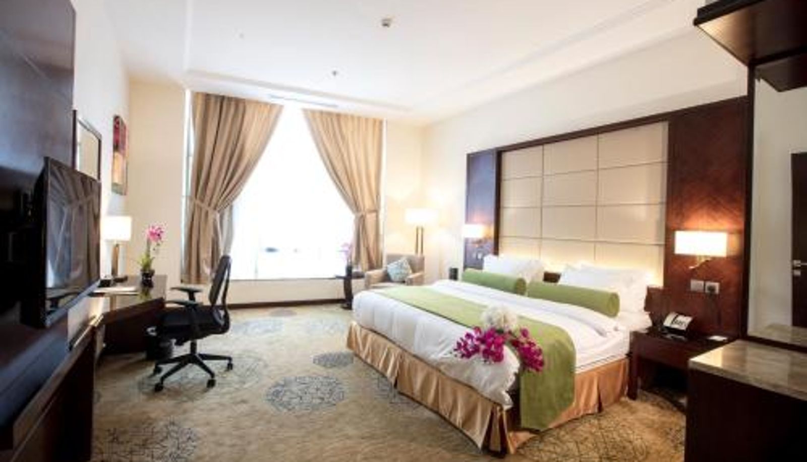 Suite - Prime Al Hamra Hotel
