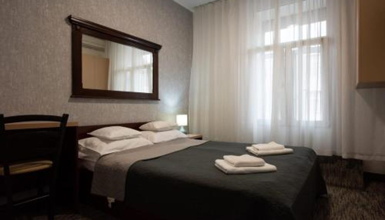 Room - Carnival City Hotel Oradea