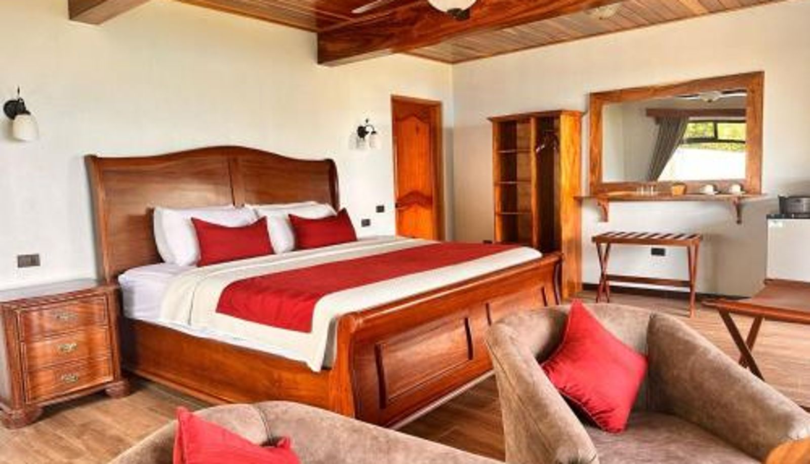 Room - Hotel Trópico Monteverde