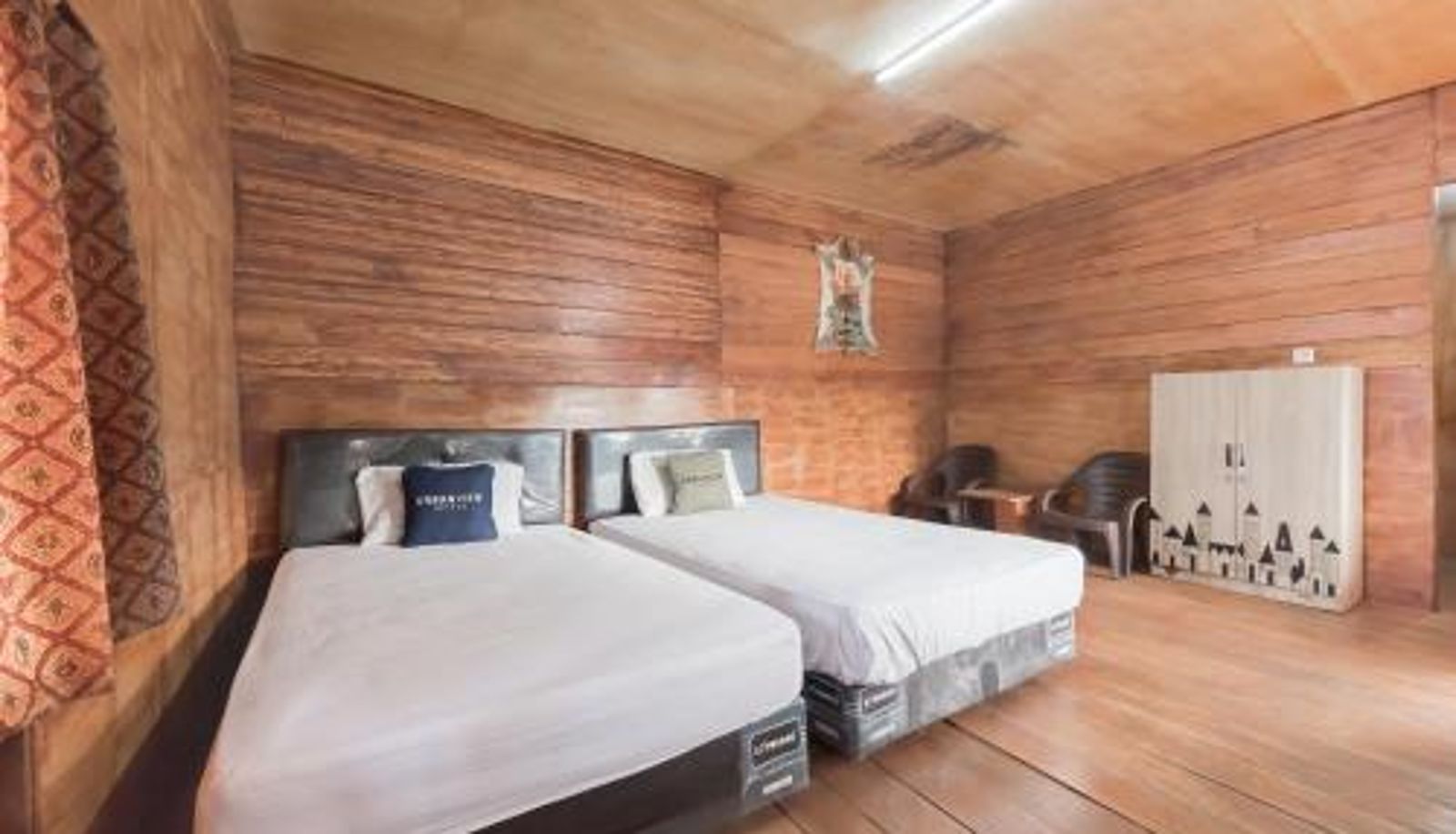 Camera - Urbanview Hotel D'Pineapple Villa Ciater by RedDoorz