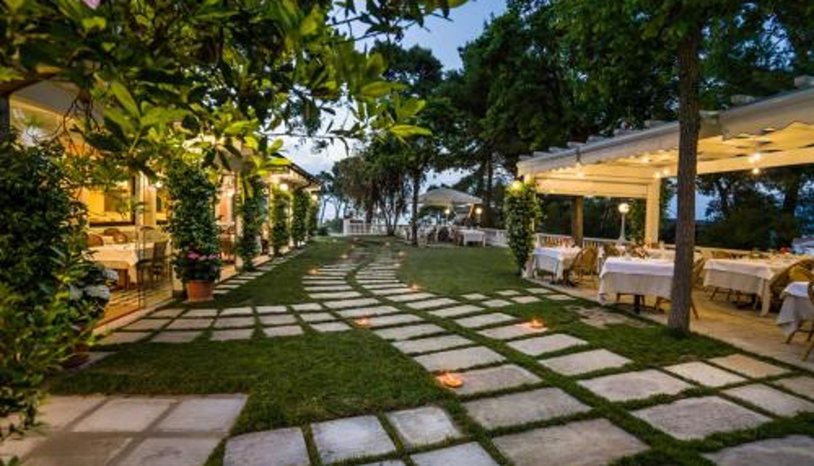 Sala śniadaniowa w restauracji - Park Hotel Villa Maria