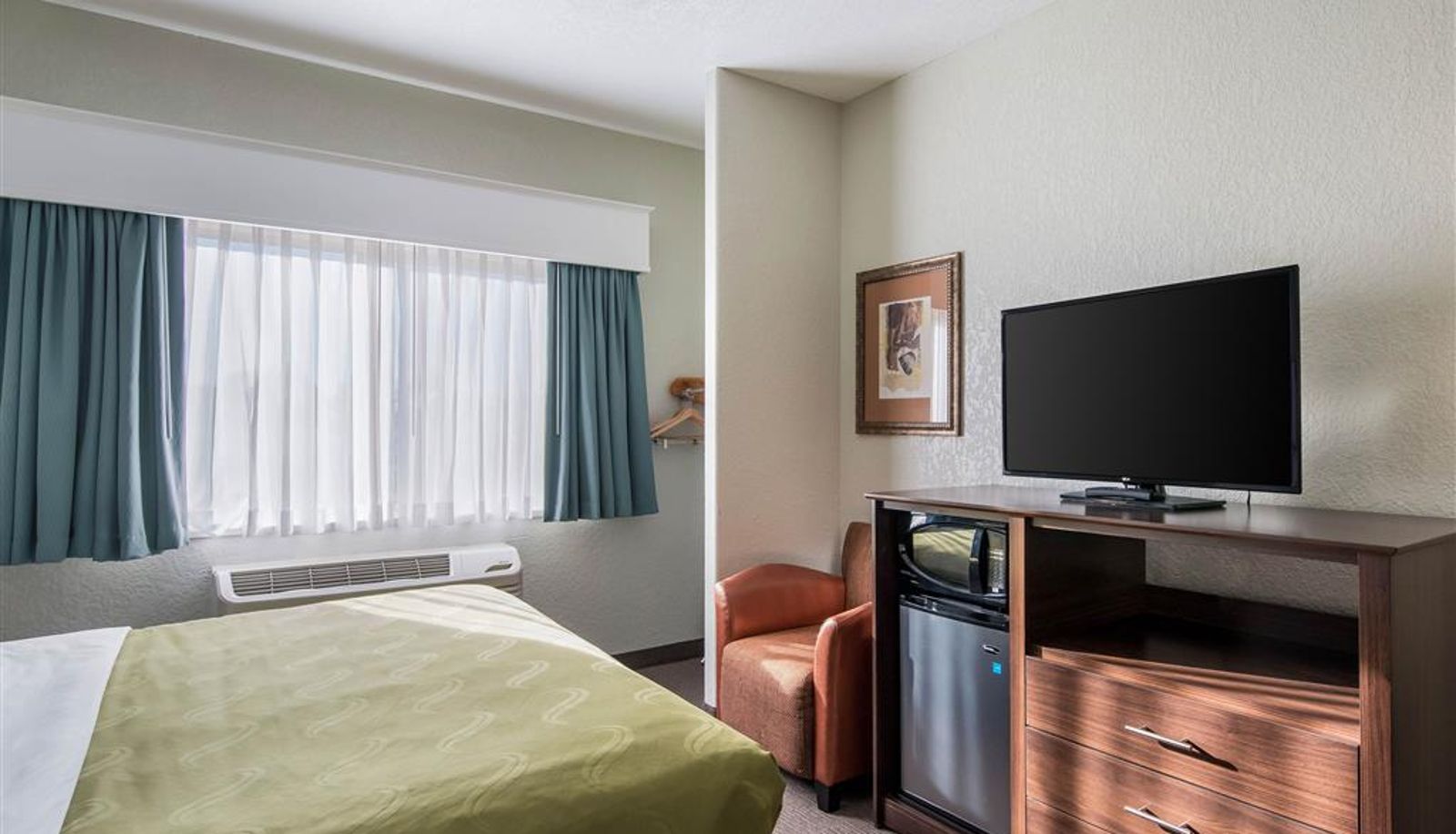 Zimmer - Quality Inn & Suites Pueblo West