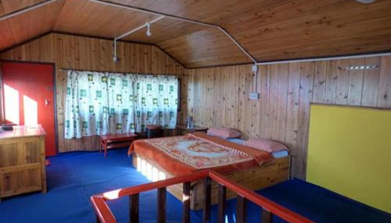 Zimmer - Rainbow Valley Resort