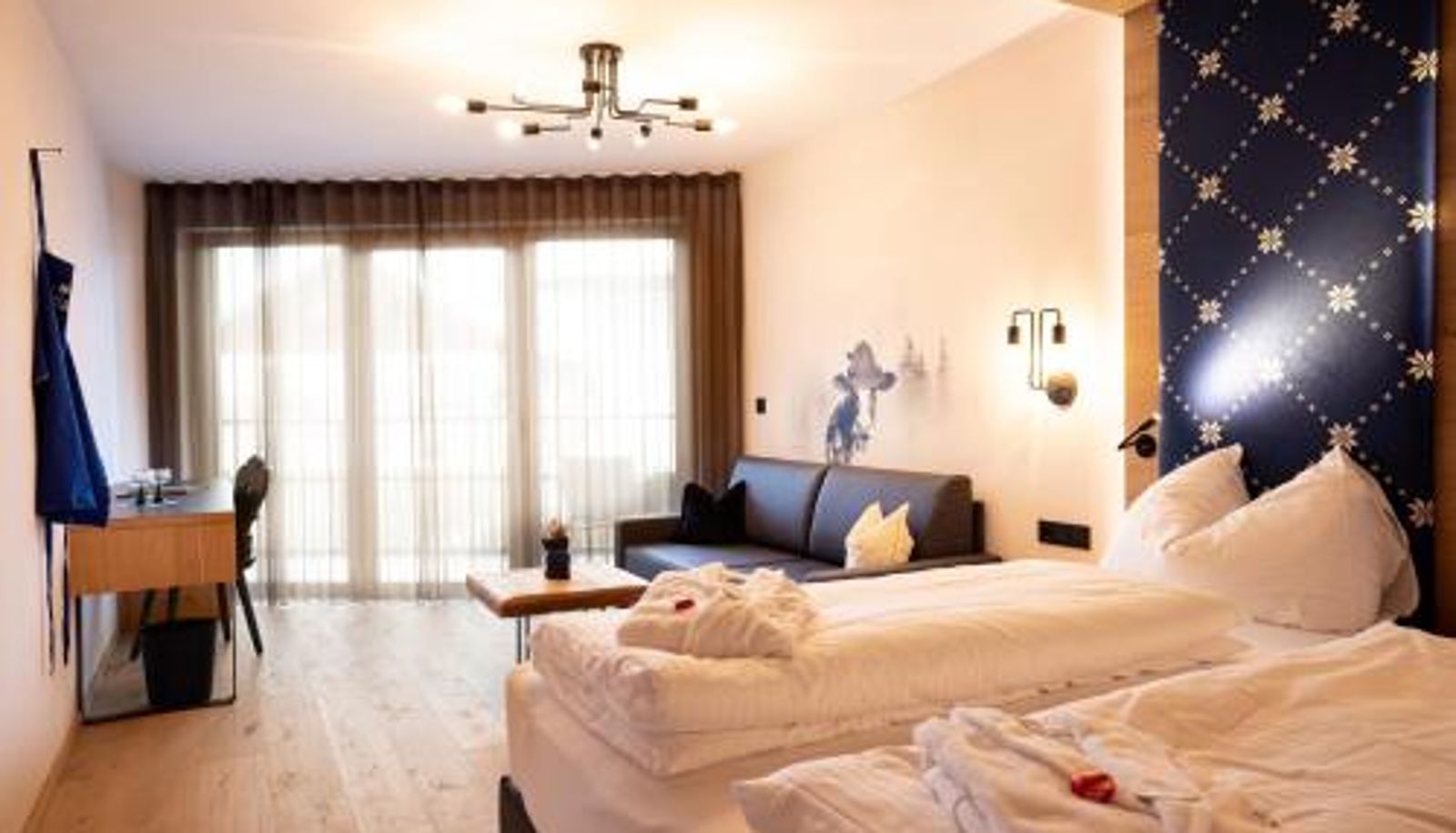 Kamer - Luis & die Buabm - Gasthof Jenesien